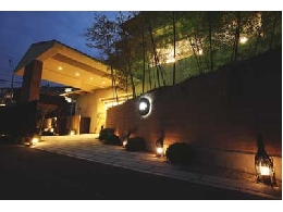 �G�[�X�i�s�a�F�z�e���C���y